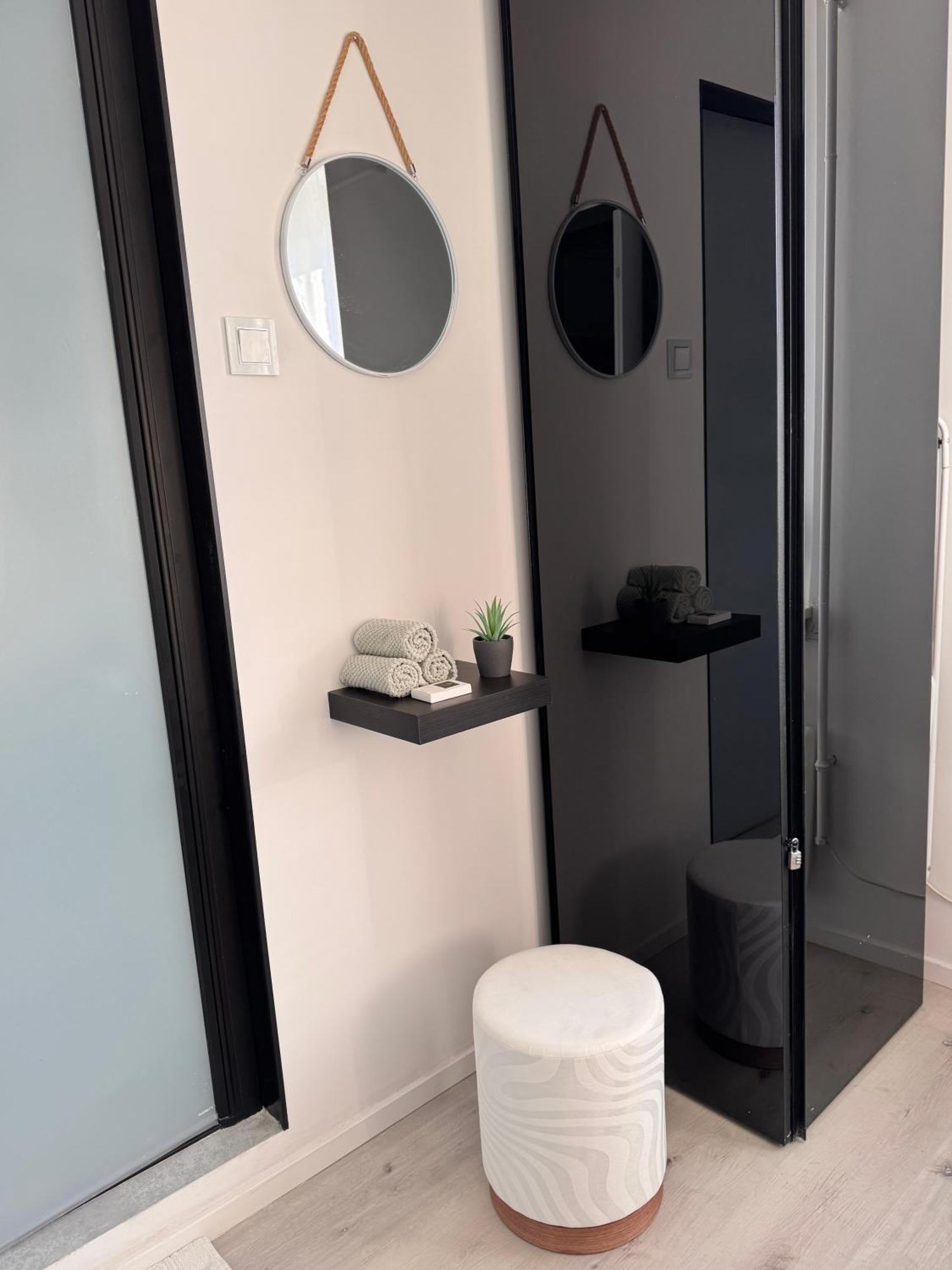 Citylink Nest - Free Garage, Ac & Metro Access Appartamento